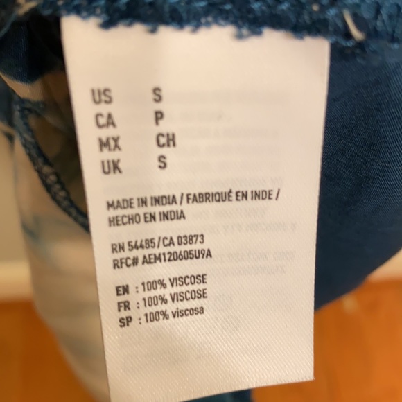 American Eagle Outfitter, super cute tye-dyed dress size small. Great condition - Picture 7 of 9